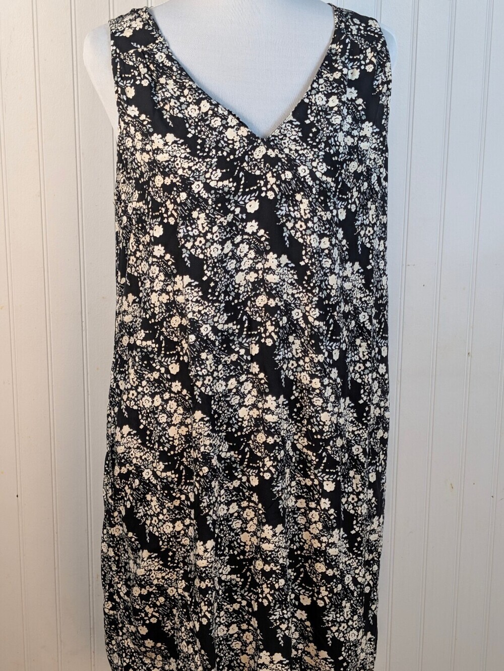 GAP Women's Black and White Floral Sleeveless Dress Size Small